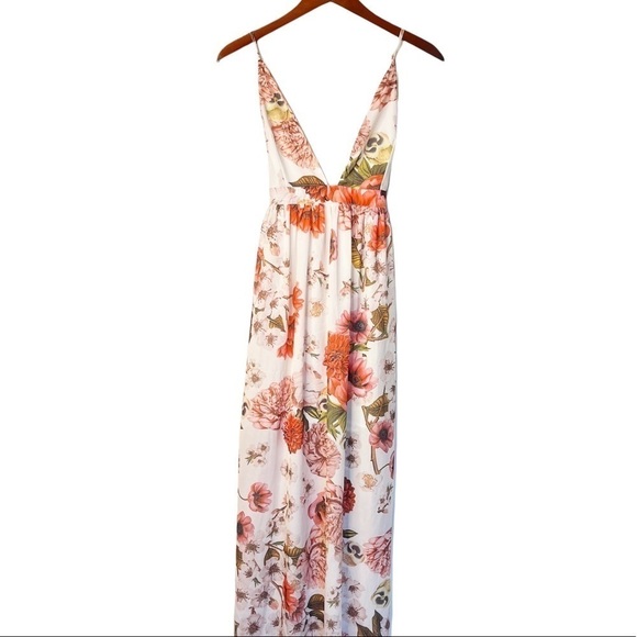 L’ATISTE Halter Back Floral Maxi Dress Size Medium in Pastel Floral Print - Picture 14 of 14